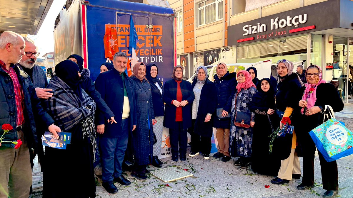 📍KAYIŞDAĞI
     
Ak Noktamızda mahalle başkanlarımız  ve teşkilatımızla birlikte komşularımızla selamlaştık. 
İstanbul için Ataşehir için aşkla ve heyecanla çalışmaya devam ediyoruz. 

Kazanan İstanbul ve Ataşehir olacak. 
#Yenidenİstanbul 
<a href="/murat_kurum/">Murat KURUM</a> 
<a href="/naimyagci_/">Av. Mustafa Naim Yağcı</a>