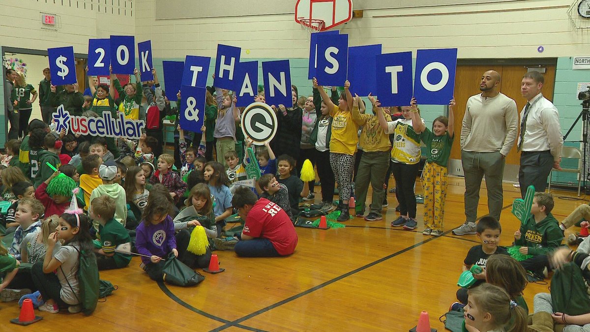 It was an exciting day for students at King Elementary when Packers player AJ Dillon presented the school with a $20,000 technology makeover. fox11online.com/news/local/pac…