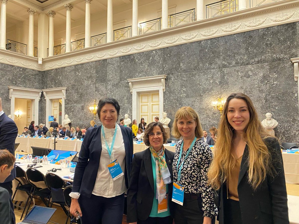 Interesting debate today at the <a href="/OECD/">OECD ➡️ Better Policies for Better Lives</a>  #Skills Summit. Policies and measures to adopt to ensure inclusive qualitative training for all. Key role of #social dialogue and collective agreements and civil society organisations to reach also the most vulnerable