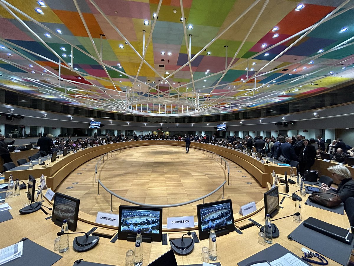 It’s decided: Among many very good applications Frankfurt was chosen to host the future 🇪🇺Anti-Money Laundering Authority #AMLA. We are grateful for the trust placed in the German application. Combating money laundering is a top priority for 🇪🇺&amp; 🇩🇪. Let’s get to work together!