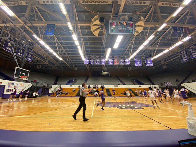 WMUNMuncie's tweet photo. It’s the final regular season game of the year live from Muncie Central tomorrow night.    

4A 7-15 @MCHS_BBall hosts 3A 10-11 @NCTrojans 

Coverage starts at 7:00 tomorrow on 92.5FM/1340AM &amp; live streaming:  

🎙️@MarkWMUN &amp; @rob_fisher14 
📺 https://t.co/zps0XEWjNI https://t.co/saHqWp8VdZ