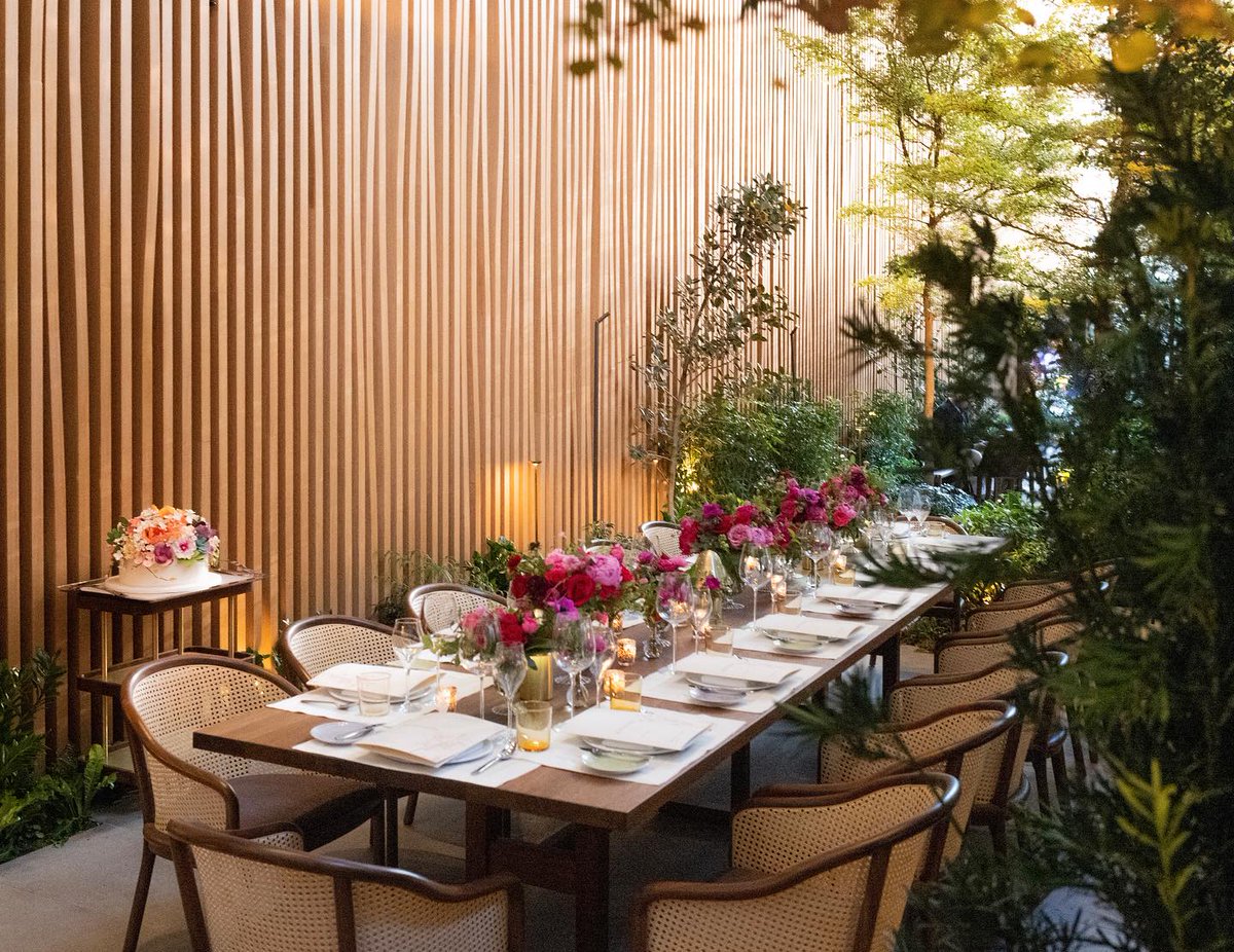 Discover culinary excellence at Le Pavillon in #OneVanderbilt, where the lush garden table and picturesque atmosphere perfectly complement Chef @DanielBoulud's award-winning menu. 📸: lepavillonnyc on Instagram