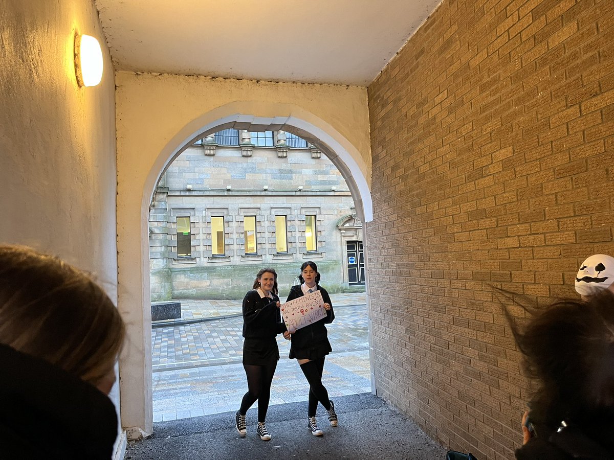 Chs_TheLibrary2's tweet photo. Our 2nd week with the @youngwomenscot movement. Reimagining a #Scotland for Women &amp;Girls. Fantastic session so inspiring. proud of our pupils @clydebankhigh They are just amazing can’t wait to see what they produce.#activism #arts @wdclibraries #Clydebank #protest 🙌🏻💪🏼 https://t.co/eq8Ai0Ls7D