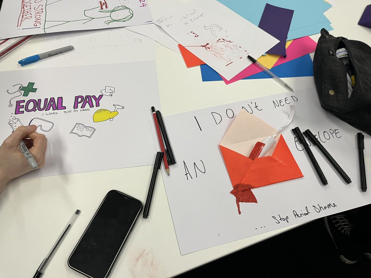 Chs_TheLibrary2's tweet photo. Our 2nd week with the @youngwomenscot movement. Reimagining a #Scotland for Women &amp;Girls. Fantastic session so inspiring. proud of our pupils @clydebankhigh They are just amazing can’t wait to see what they produce.#activism #arts @wdclibraries #Clydebank #protest 🙌🏻💪🏼 https://t.co/eq8Ai0Ls7D