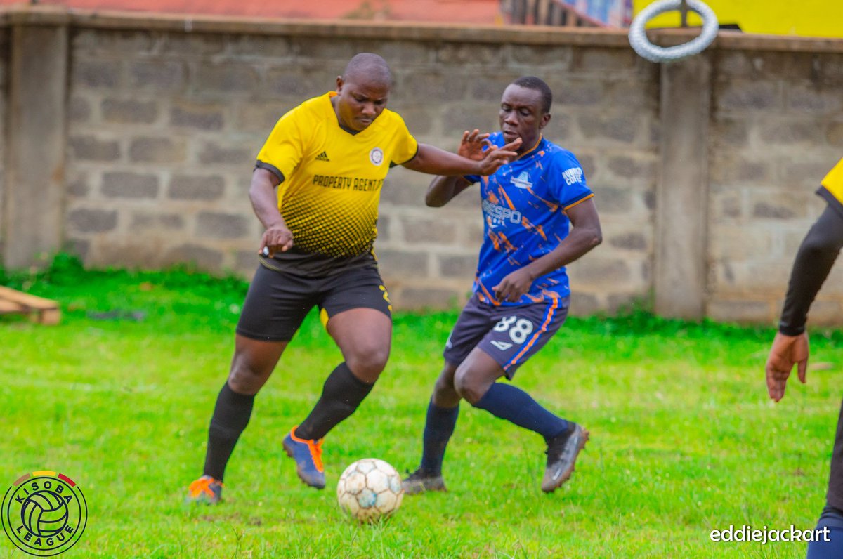 KISOBALeague's tweet photo. Battling hard on derby dayβοΈ
#KLReturns #KLSnIII #TuzeBwera https://t.co/hCHiocaOi0