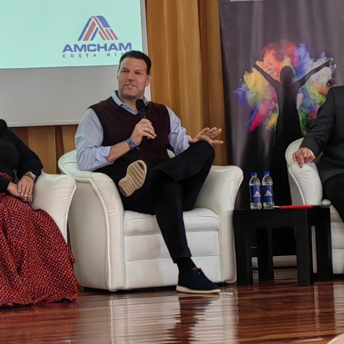 danielsuchar's tweet photo. Participando en la Executive Session "Consideraciones prácticas sobre el cierre fiscal" acompañado de grandes profesionales y amigos...
📚 @AmChamcr
📍 @ufidelitas_cr
#SomosAmCham https://t.co/Mwv8qv2XmG