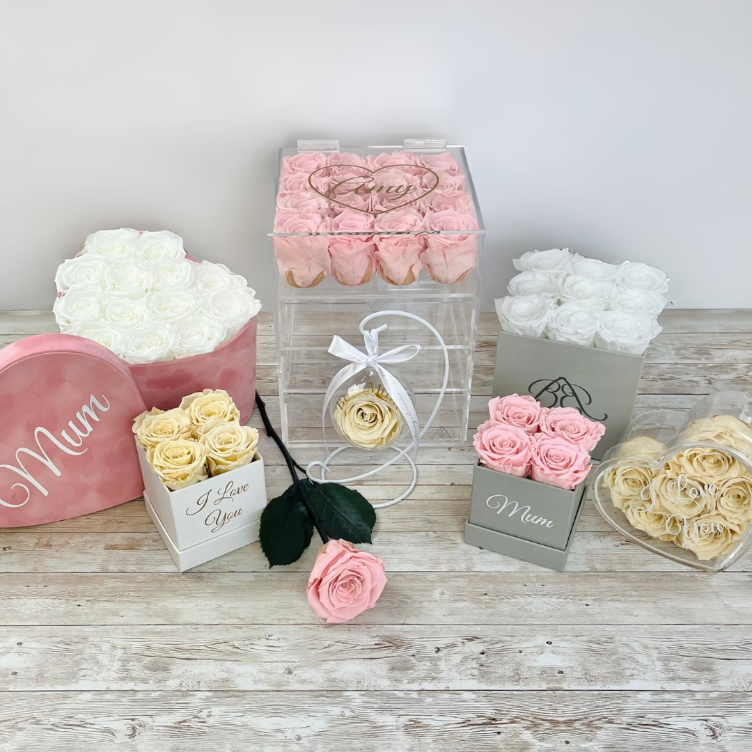 Don't forget Mother's Day is a little earlier this year! Sunday 10th March... Check out our new Mother's Day Collection now! 💝 #infinityroses #preservedroses #roses #foreverroses #giftideas #oneyearroses #eternalroses #rosesthatlast #rosearrangement #mothersday