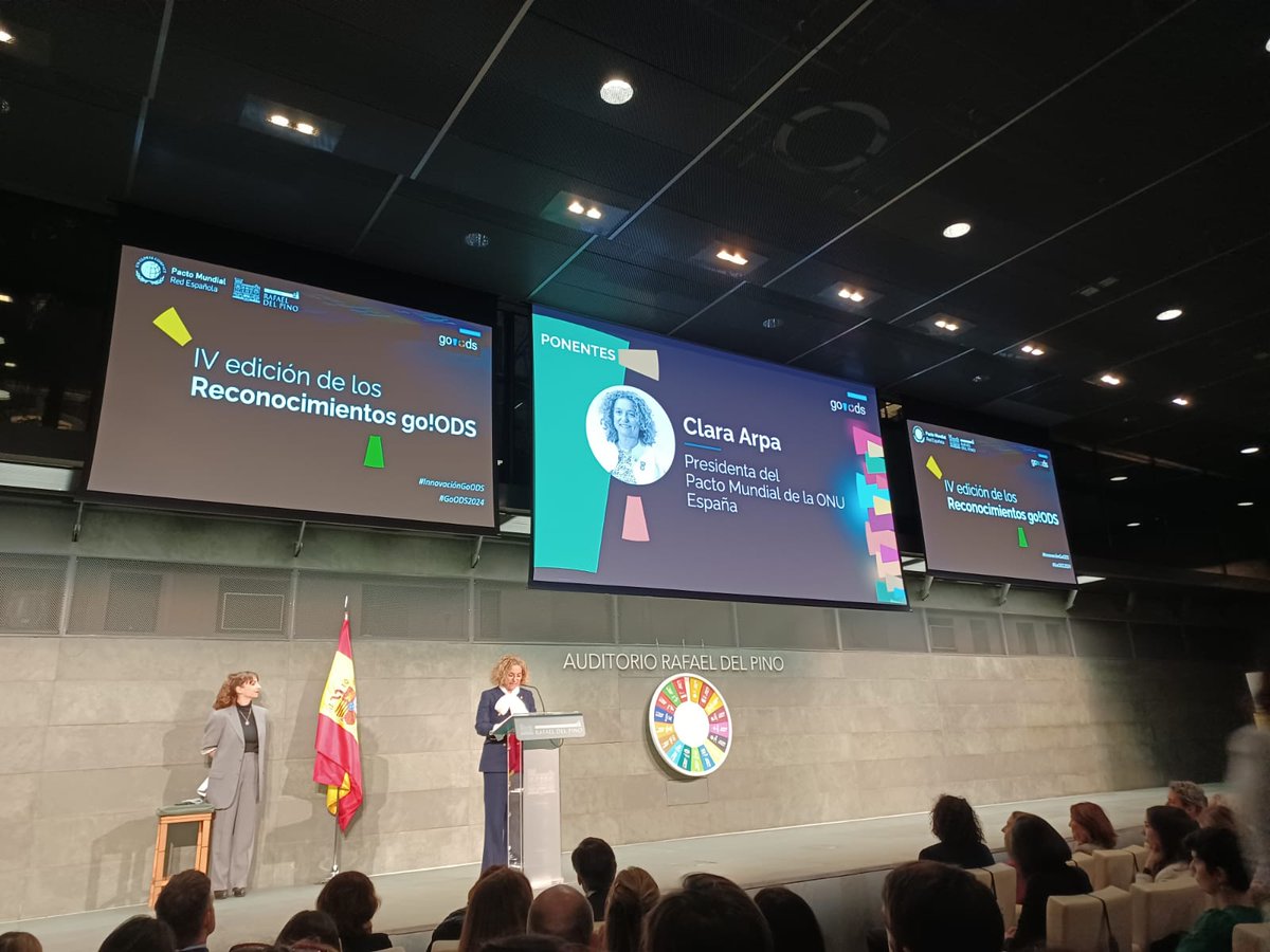 L'Hospitalet, premiat 🏆 a la IV edición de los reconocimientos go!ODS amb el projecte Digitalitza't punt Tic Blocs Florida. #LHospitalet <a href="/nuriamarinlh/">Núria Marín/❤️</a> <a href="/LHAjuntament/">Ajuntament de L'Hospitalet</a>