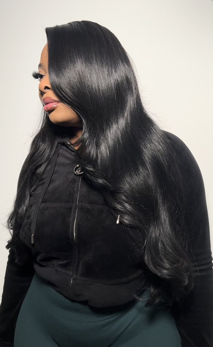 yannelle8's tweet photo. Heyy guys, I’m a hairstylist that has relocated to London
Come book meeee 
I know y’all want some layers and curlssss 
@YluxeLtd on instagram https://t.co/8TTlBfHzQH