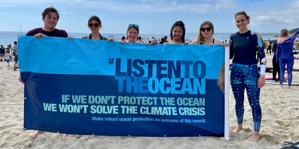 🔙 Just a throwback to when the Communications INC team, together with ocean NGOs, called on world leaders to prioritise the ocean at the #G7 Summit in Cornwall 🇬🇧 in 2021.

@OceanFlotilla #ListenToTheOcean #OceanCommunications #ThrowbackThursday #TBT