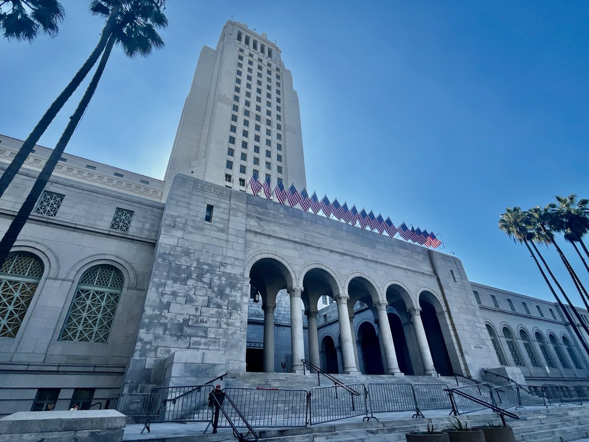 Thank you to the ⁦@CAArchitectsBd⁩ for inviting me to discuss the role of architects at the @usachp, our recent policy statements, & the forthcoming report on the Secretary’s Standards for the Treatment of Historic Properties! Love beautiful, historic ⁦@LACity⁩ Hall.