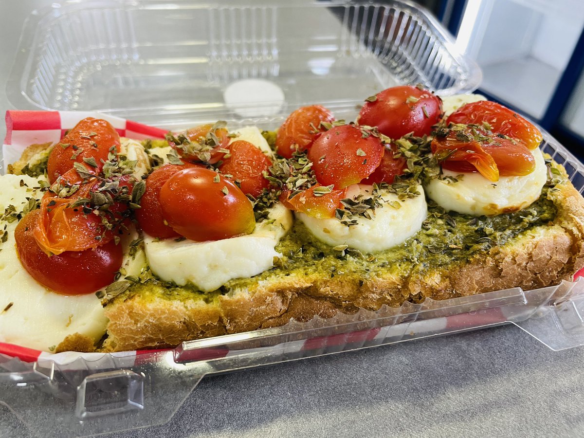 #hanouda_recipe😋😋 #cookedwithlove #homemadewithlove 
 #healthyfood #healthylifestyle #foodstagram #foodies #foodlover #foodblogger #sweet #lebanon #instafood #beirutlebanon #beirut#uae #ksa #lebanon #viral #recipe #instadaily #explore #explorepage #وصفات_سهله #وصفات_طبخ