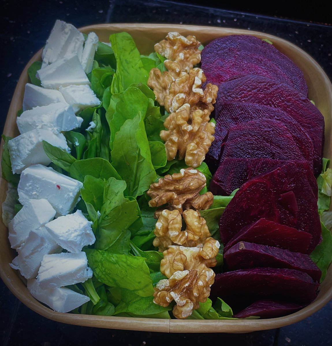 #hanouda_recipe😋😋 #cookedwithlove #homemadewithlove 
 #healthyfood #healthylifestyle #foodstagram #foodies #foodlover #foodblogger #sweet #lebanon #instafood #beirutlebanon #beirut#uae #ksa #lebanon #viral #recipe #instadaily #explore #explorepage #وصفات_سهله #وصفات_طبخ