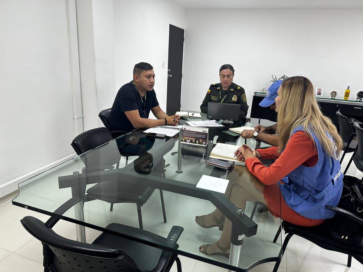 ONUHumanRights's tweet photo. En #Cúcuta, Norte de Santander, junto con @PoliciaColombia #DENOR analizamos la situación de seguridad de las personas defensoras de #DerechosHumanos para que puedan realizar su labor de defensa en #Catatumbo https://t.co/u9f9nbeFLe