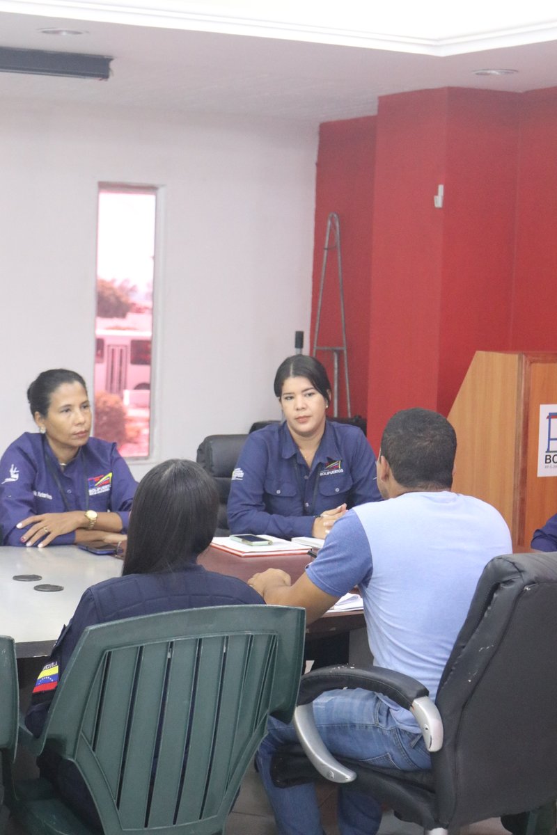 Comprometidos con brindar operaciones seguras, de calidad, en el <a href="/Puerto_Guamache/">Puerto Internacional El Guamache</a> se desarrolló encuentro con entes y autoridades que intervienen en la logística de planificación de buques, previa a las operaciones de atención a las embarcaciones y a la carga.#ProducirParaVencer