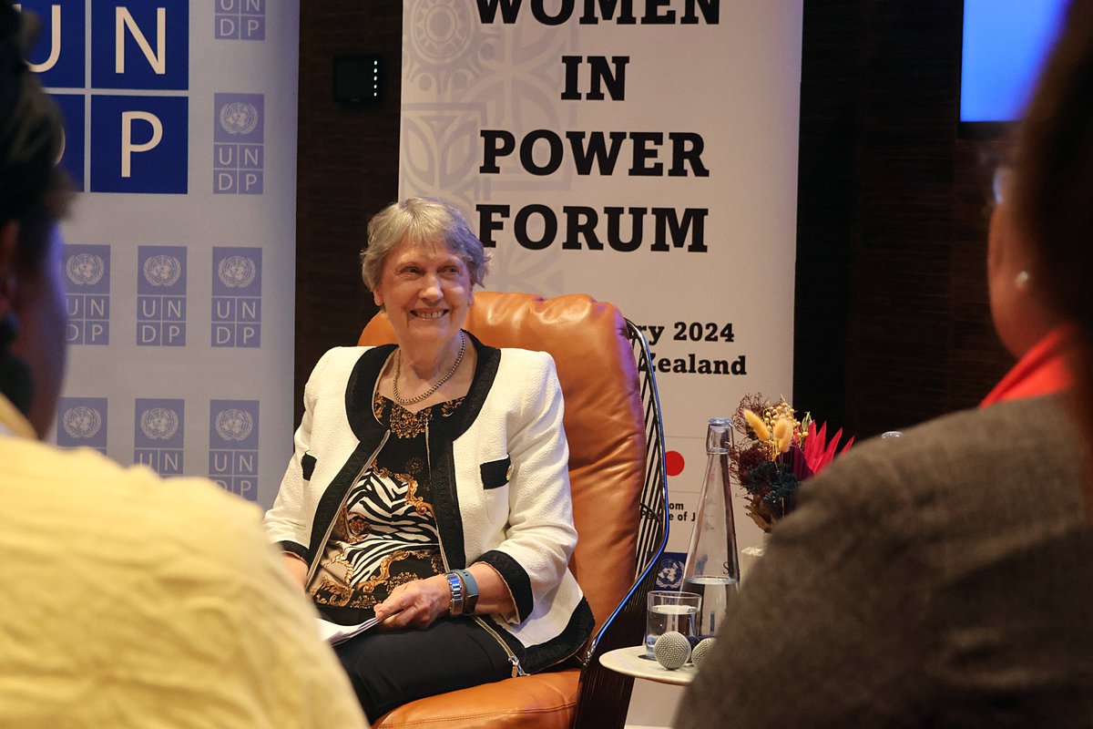 An inspiring afternoon with former Prime Minister of 🇳🇿 & former @UNDP Administrator @HelenClarkNZ yesterday. This week's Pacific Women in Power Forum has focused on collaboration & networking, identifying solutions to 📈 representation, inclusion, & push for #genderequality.