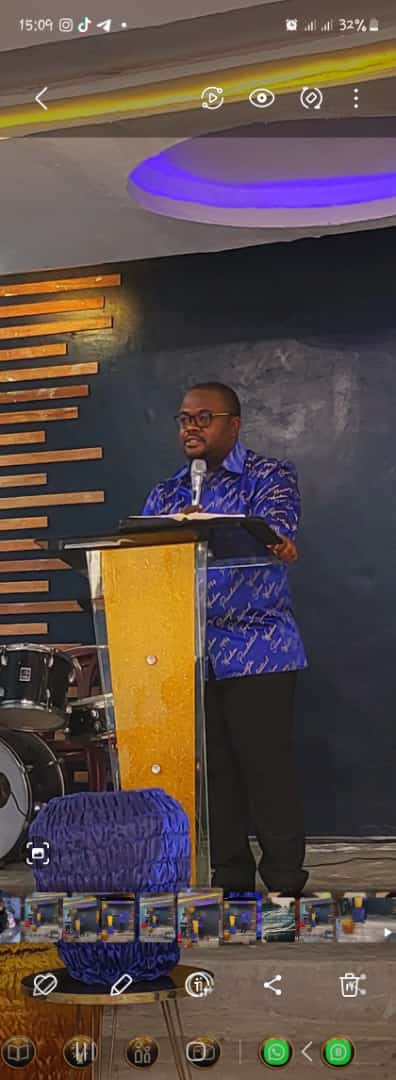 Fiston_Mboyo7's tweet image. Parlons de JÉSUS-CHRIST