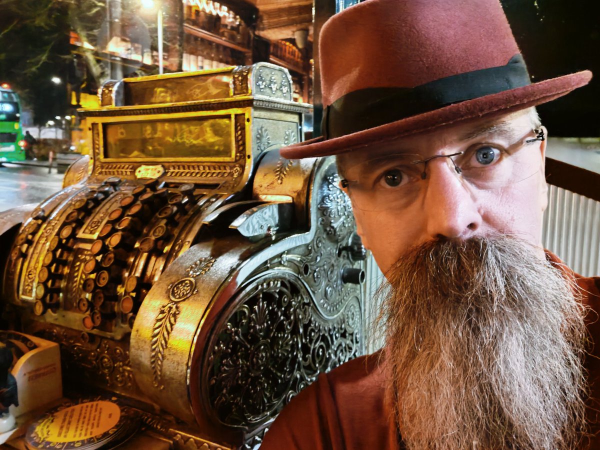 How long TILL we make it in this space? 🙏✌️🌹