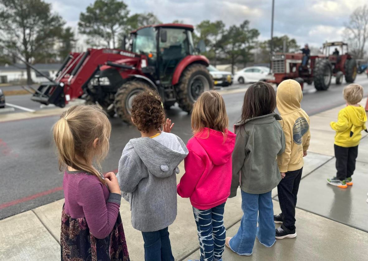 It's Rodeo Day at Hubble Elementary. It was a lucky day for students at the Early Learning Center. They got to join in on the Tractor Parade! Living in a farming community definitely has it's perks! #HeroMakers