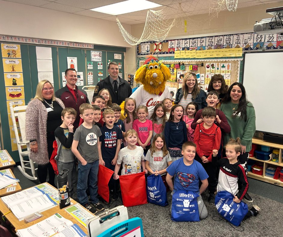 America250_PA's tweet photo. What an exciting Keystone Classroom Initiative visit to Foot of Ten Elementary School in #BlairCounty yesterday! Thank you to everyone who joined us!
#Promise250PA #KeystoneClassroomInitiative #KCI https://t.co/5QBvFZuSpv