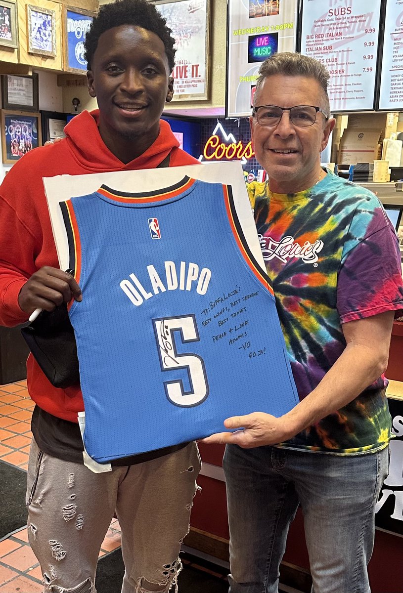 ⁦@IndianaMBB⁩ legend ⁦@VicOladipo⁩ stopped by today and was nice enough to sign a jersey we had of his hanging on our walls! Vic always was and always will be one of our all-time favorites! What a sweet guy!