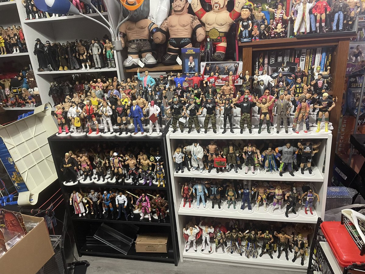 More & more of the room coming together #ACTIONFIGURES #majorwrestlingfigurepodcast #scratchthatfigureitch
