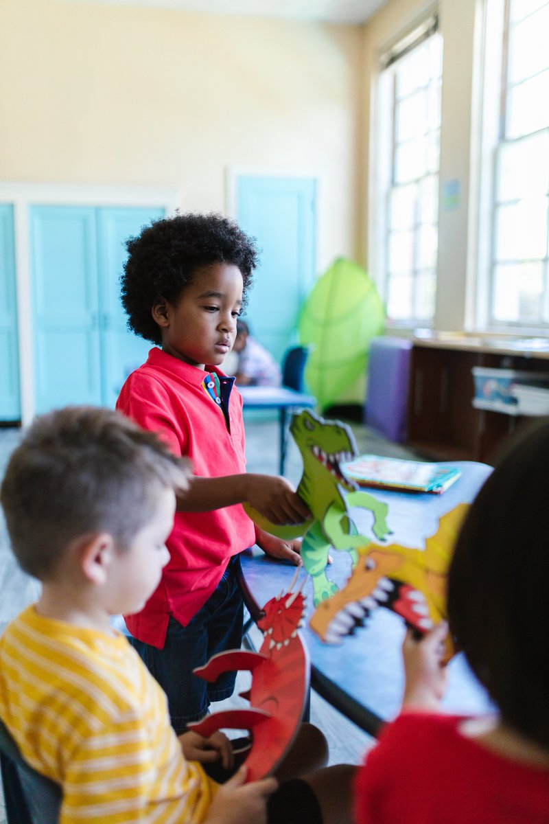 gs4aROC's tweet photo. When asked about the importance of their child’s school integrating students from different racial and economic backgrounds, 88% of Rochester parents and 73% of suburban parents surveyed responded that this was ‘very’ or ‘somewhat important’ to them. Tell us your thoughts! #gs4a https://t.co/Wnt8S8FqsH