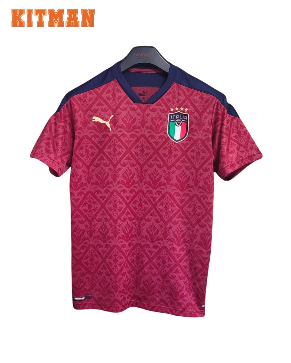 KitmanApp's tweet photo. ✨2020 Italy GK Shirt

👕 Size - XS

💰 30€

🛒 https://t.co/ybr3Vhot99 https://t.co/H5s8ZX8HnH