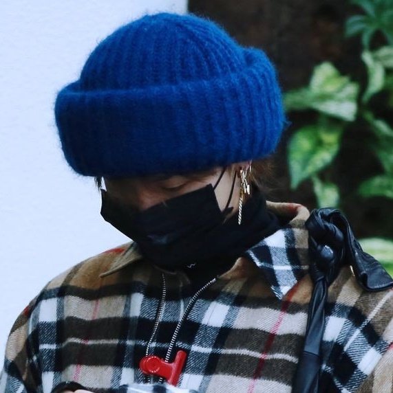 purinriri3's tweet image. spot the 🐼💙 #nyongtory