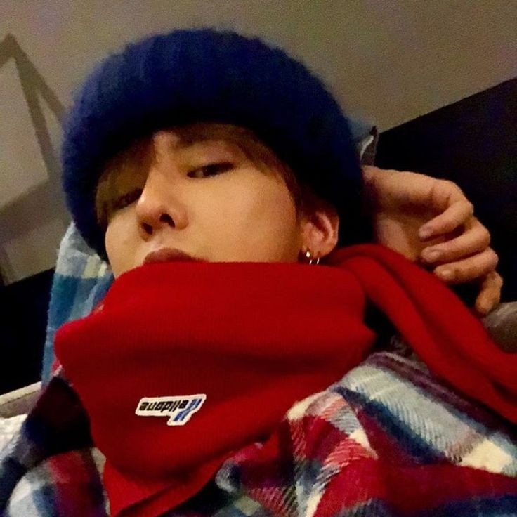 purinriri3's tweet image. spot the 🐼💙 #nyongtory