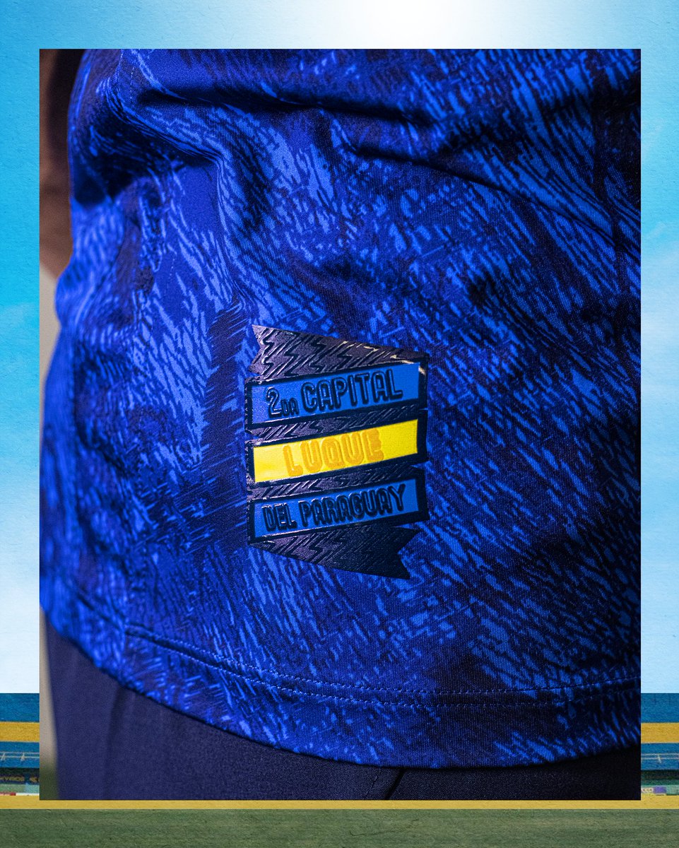 kyriospy's tweet photo. Una camiseta para celebrar los 156 años, donde 𝗟𝘂𝗾𝘂𝗲 𝘀𝗲 𝗰𝗼𝗻𝘃𝗶𝗿𝘁𝗶ó 𝗲𝗻 𝗹𝗮 𝗦𝗲𝗴𝘂𝗻𝗱𝗮 𝗖𝗮𝗽𝗶𝘁𝗮𝗹 𝗱𝗲𝗹 𝗣𝗮𝗿𝗮𝗴𝘂𝗮𝘆 🇵🇾 

El @SpLuquenOficial homenajea el heroísmo de las Residentas, símbolo de valor desde la República de Luque para todo el país 💙💛 https://t.co/0XHGVrXE5v