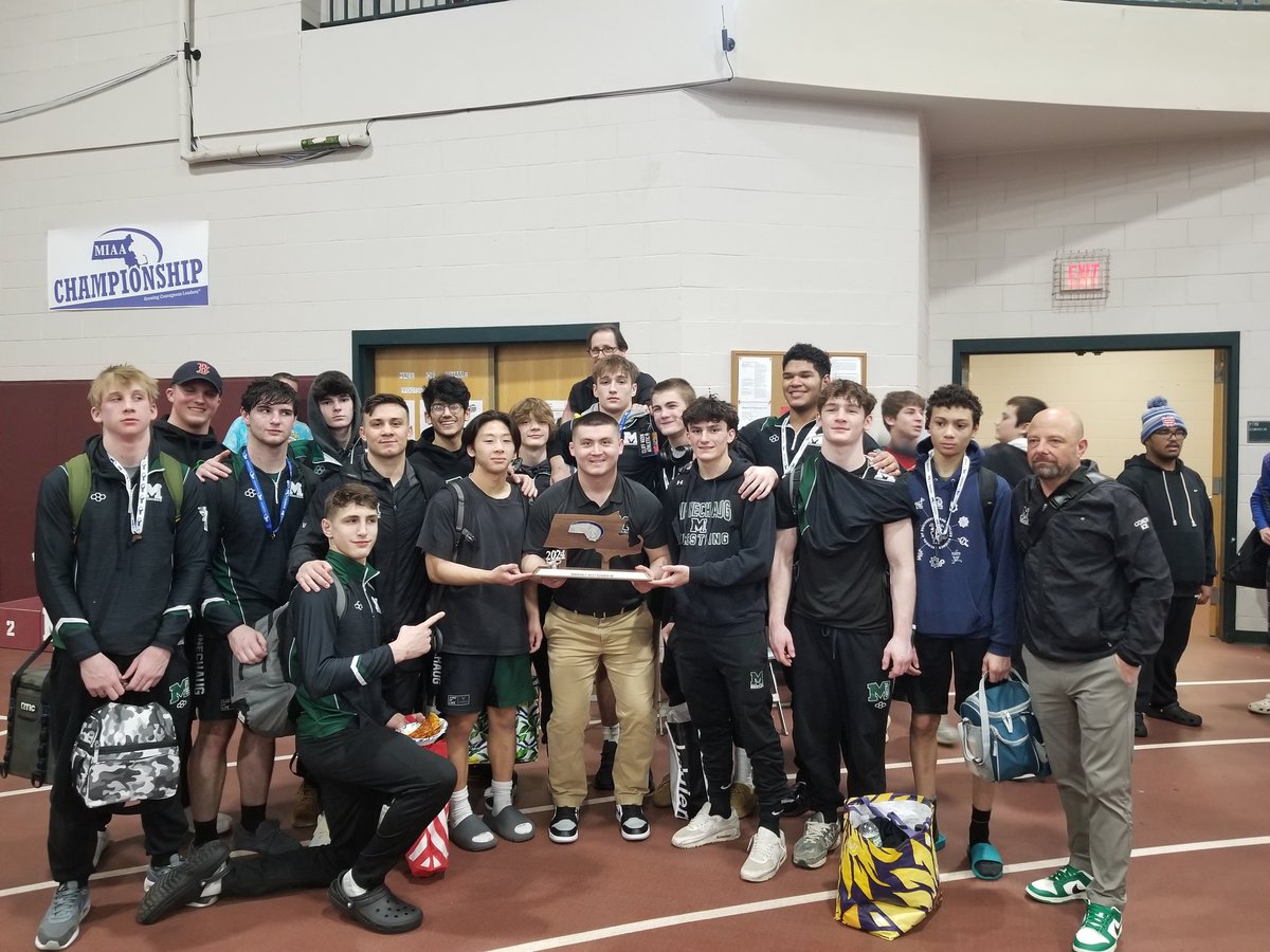 Congratulations to the MIAA Wrestling Division II West Team Runner Up Minnechaug Regional High School! <a href="/Napa13/">Phil Napolitano</a> <a href="/MIAA033/">MIAA</a>