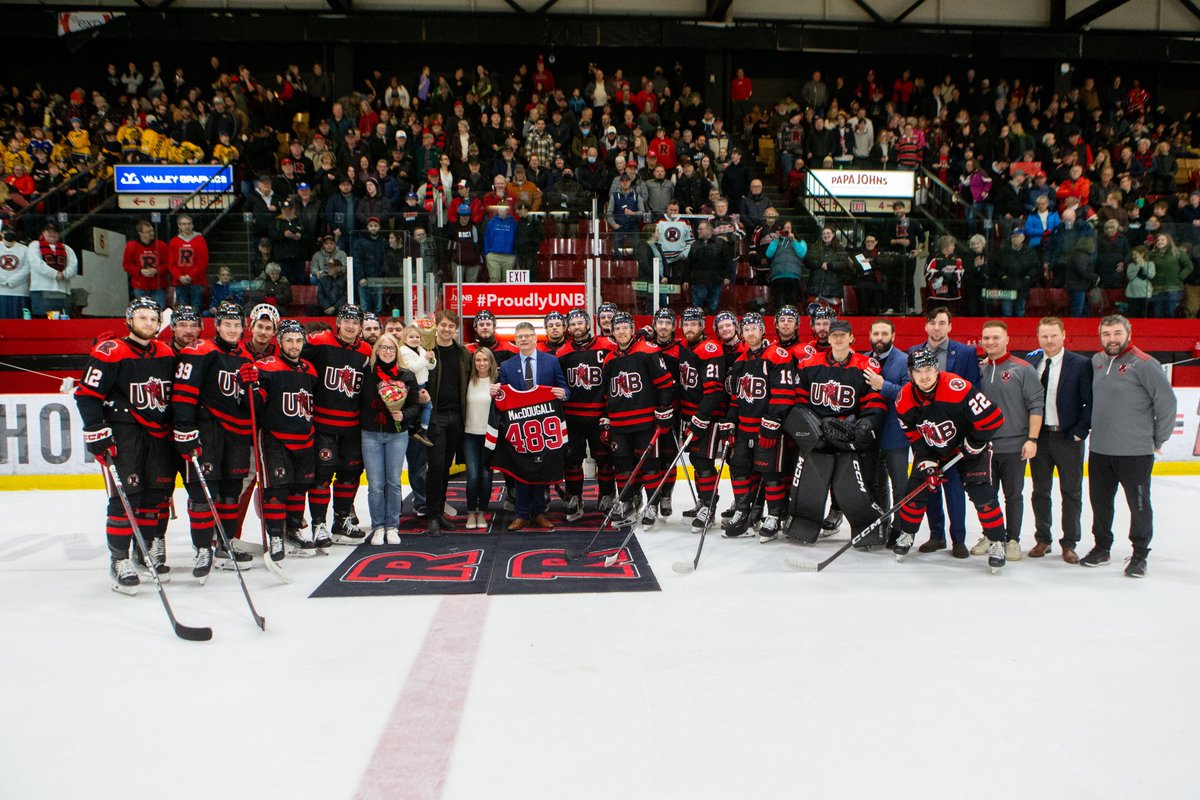 MHKY: We were proud to honour <a href="/UNBMHockey/">UNB Men’s Hockey</a> coach Gardiner MacDougall during Saturday's game against <a href="/UPEIPanthers/">UPEI Panthers</a> 

MacDougall recently became the winningest coach in <a href="/USPORTS_Hockey/">U SPORTS Hockey</a> regular season history... with 4⃣8⃣9⃣ wins.

Congratulations, Coach!
#goredsgo