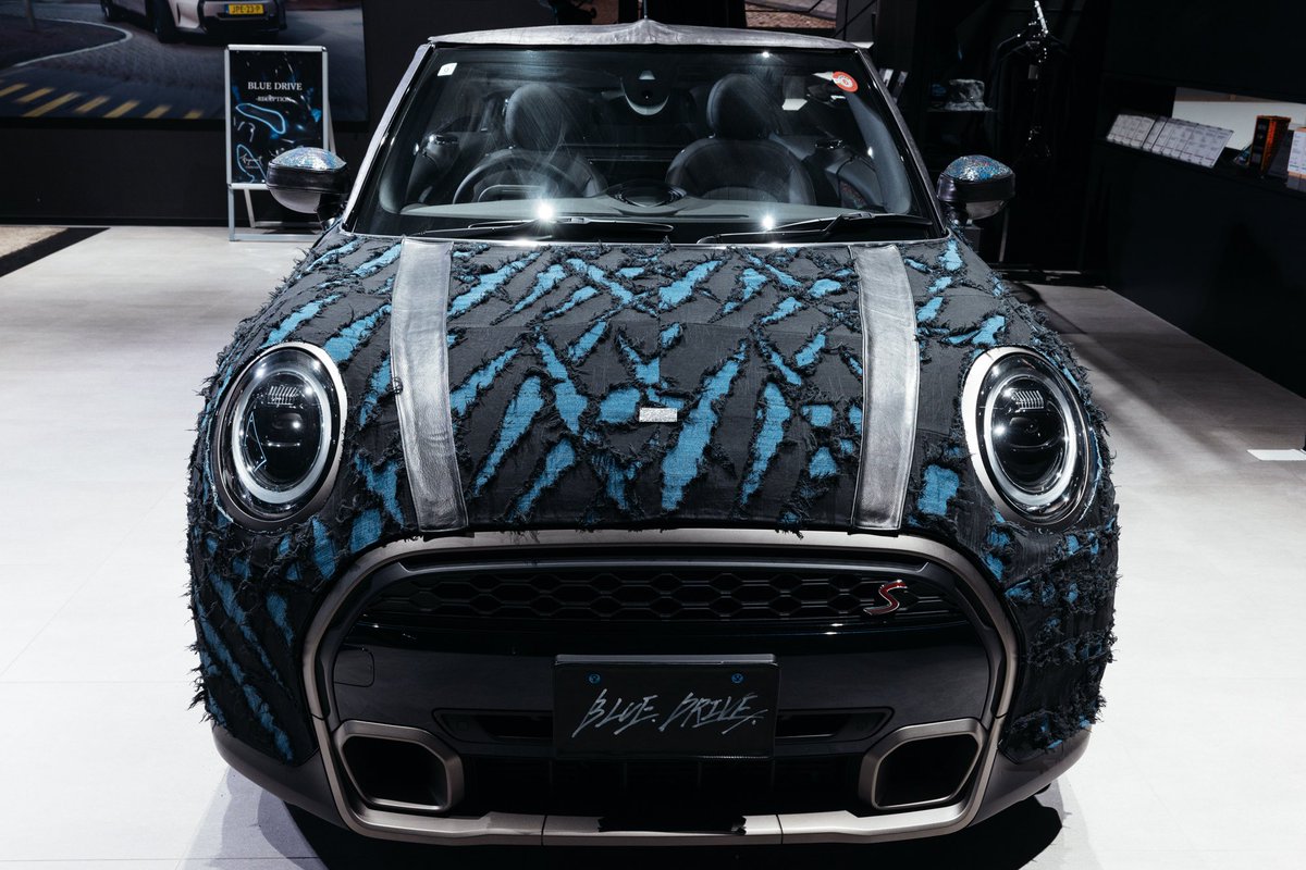 FAGASSENT's tweet image. MINIとのコラボ車「BLUE DRIVE」の全貌写真が公開🦅👖
↓
ignite.jp/2024/02/646029/

#fagassent
#ファガッセン
#bluedrive
#mini 
#miniokayama 
#MINI岡山
#ミニクーパー
#青木被服
#青木俊樹