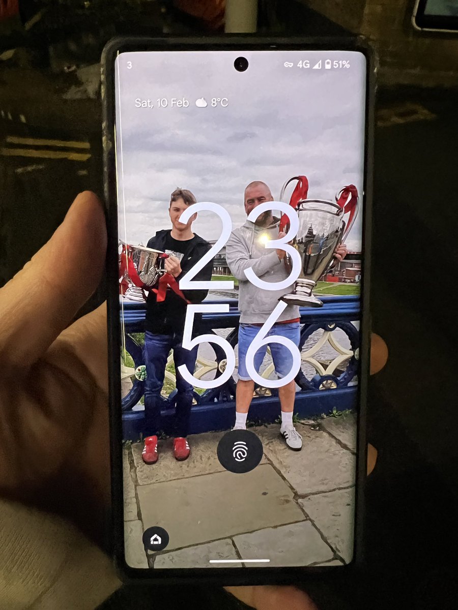 a_cooper17's tweet image. Forest fans, if this is your phone please DM me. I have your phone. Found it on the street. @forestfocuspod  @NFFC