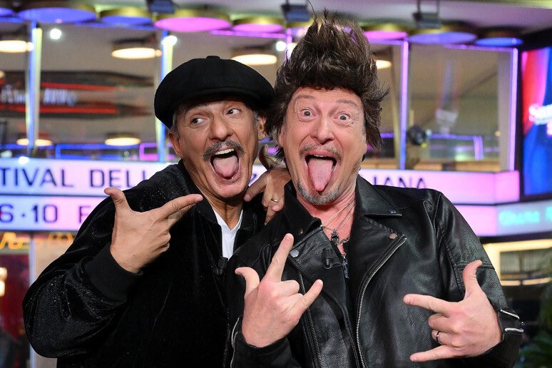 kriib4's tweet photo. MA SENZA TE CHI SONO IO, -2 ore🥹#Sanremo2024 https://t.co/GYB7Ds8zBV