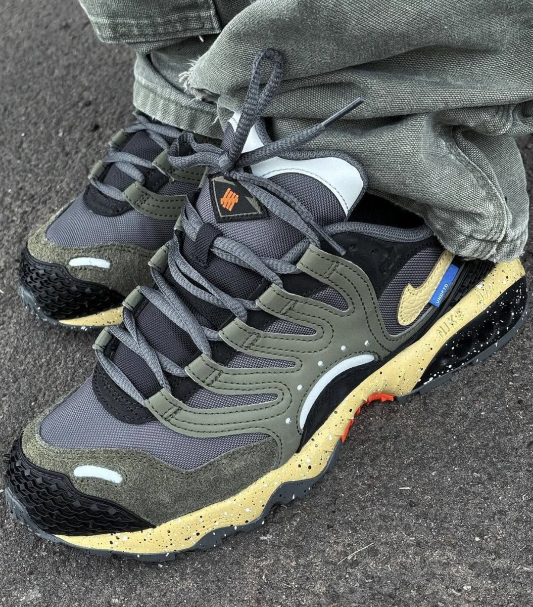 nike air terra humara olive
