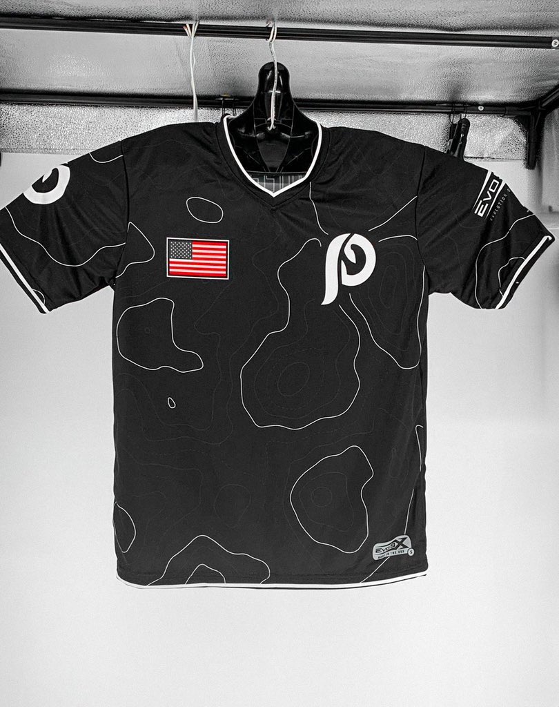 Someone who LIKES and REPLIES will receive a FREE Prodigy jersey! 👀