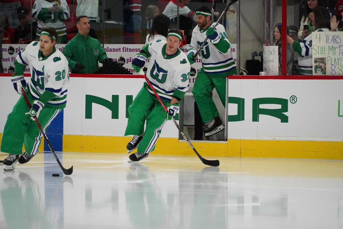 B/R Open Ice tweet media