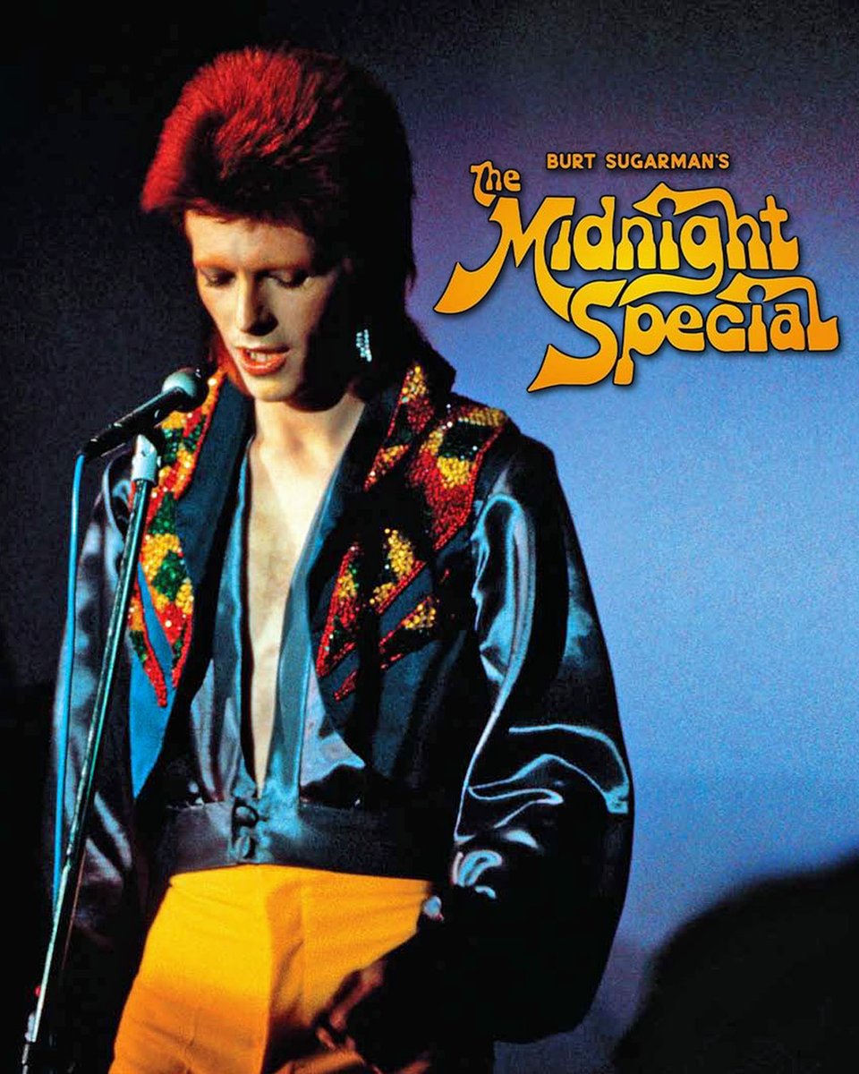 DavidBowieReal's tweet photo. THE 1980 FLOOR SHOW BACK ON YOUTUBE

“You didn’t hear it from me...”

You have most likely seen that episode 42 of The Midnight Special, The 1980 Floor Show, is back up on the official The Midnight Special YouTube channel.

View it here along with the original broadcast tracklisting:  https://t.co/NbYfhogWZe

📸 Mick Rock (As used on the front of the official 2010 calendar)

#1980FloorShow   #TheMidnightSpecialBowie