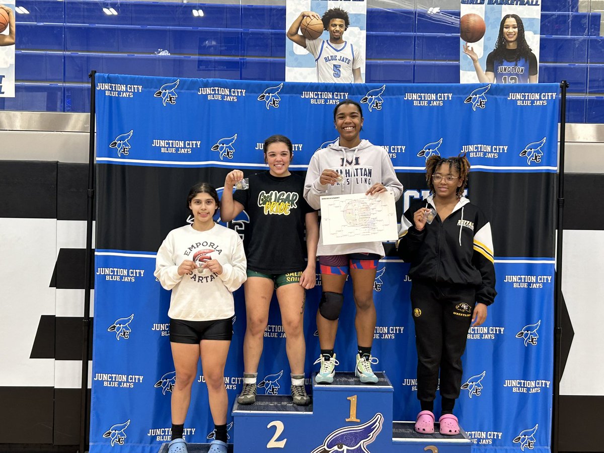 Yaneli Carranza punching her ticket to the state tournament @ 155 pounds taking 4th place.