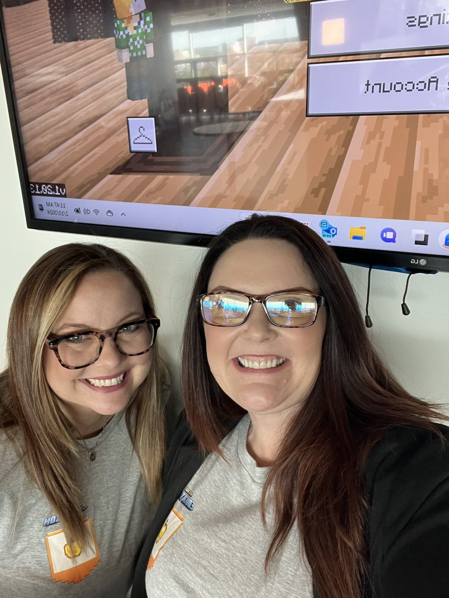 I had a chance to return to my Alma Mater today (Go Gators! 🧡🐊💙) to demo #MinecraftEDU to leaders from around Florida and discuss why #gbl with <a href="/PlayCraftLearn/">Minecraft Education</a> can help teach responsible AI, digital citizenship, coding, and so much more. Thank you, <a href="/NadineEbri/">Dr. Nadine Ebri</a>, for the