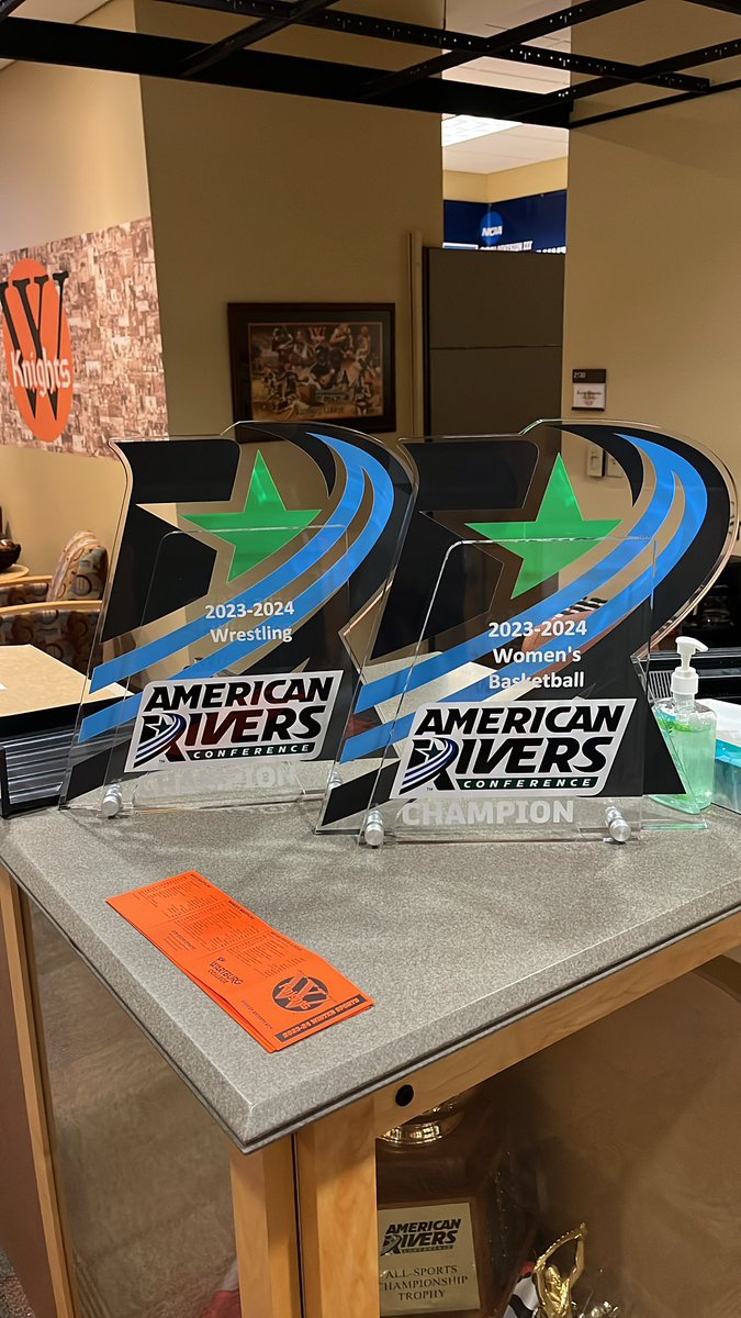 Great weekend for the Knights! 🏆 🏆⚔️🍊 <a href="/wartburgwrestle/">Wartburg Men’s Wrestling</a> <a href="/WartburgWBBALL/">Wartburg Women’s Basketball</a>