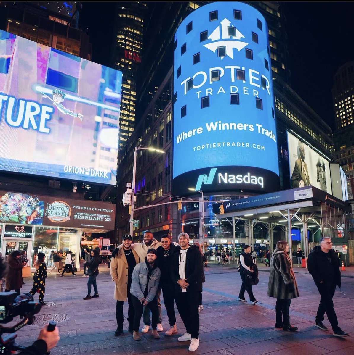 Anthony Tyler Williams (@_anthonysworld) on Twitter photo We really did this shit !
Big Booming, <a href="/_toptiertrader/">TopTier Trader</a> the best prop firm out there! #Toptiertrader #NYC #Timesquare We really did this shit !
Big Booming, <a href="/_toptiertrader/">TopTier Trader</a> the best prop firm out there! #Toptiertrader #NYC #Timesquare