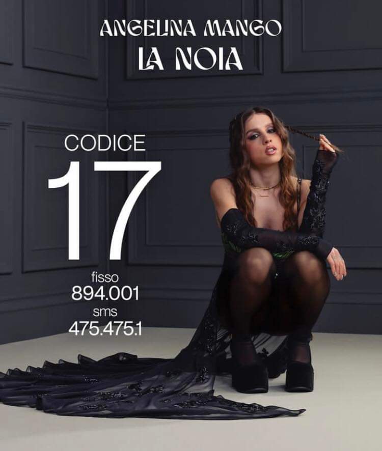 Veo85Francone's tweet photo. Caduta a parte, si vedeva che #Angelina stasera era impacciata con quel vestito..meno "movimentata" delle altre sera ma comunque MERAVIGLIOSA!!! Standing ovation (l'ennesima!!!!) strameritata!!! #Codice17 #SANREMO2024 https://t.co/5Vz35jdCKq