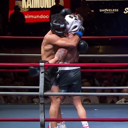 taeazuIito's tweet photo. me acordé de este momento #NocheDeCombos https://t.co/deyCP24qdu
