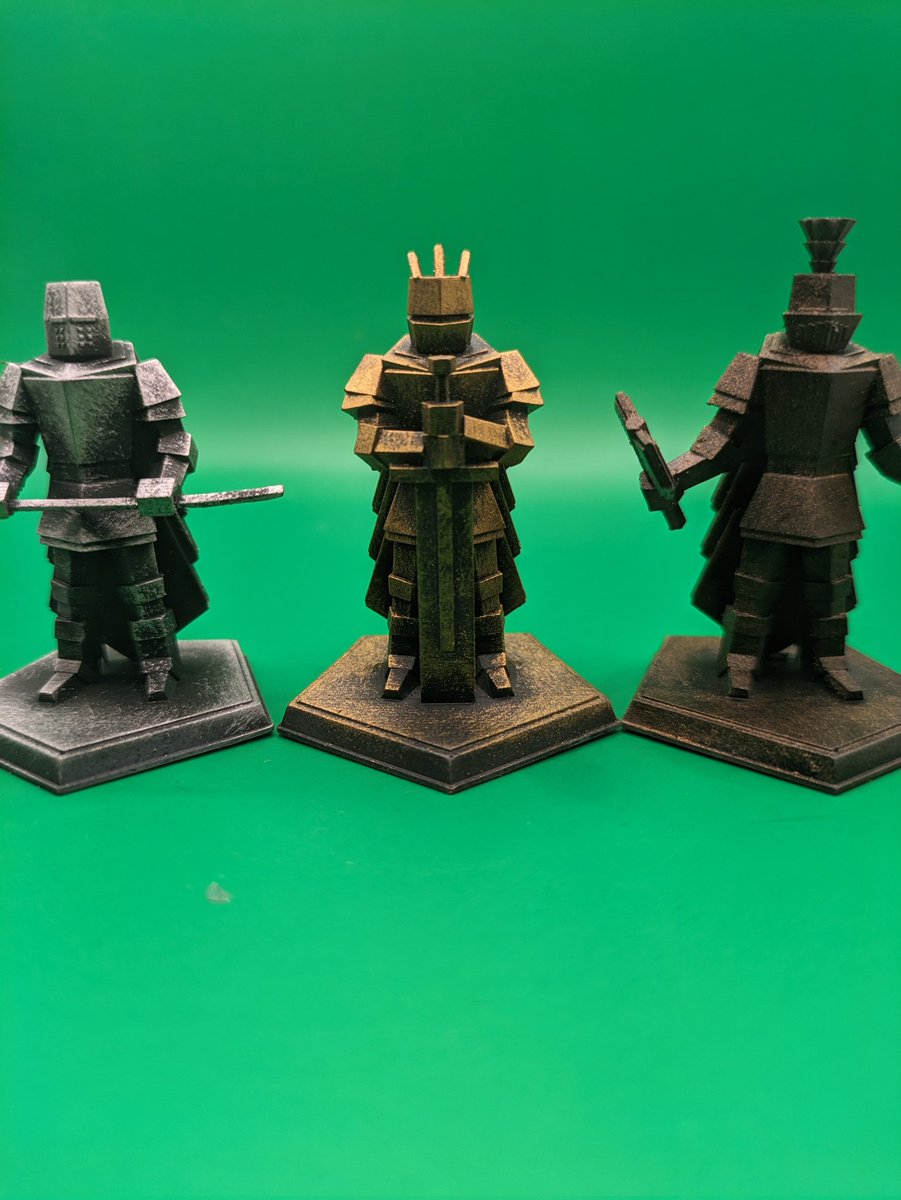 CrusadeStudios's tweet photo. First test prints
Painted some for fun
#VanguardsOfBTC #3DPrinting   #Ordinals https://t.co/SZn4weQD9B