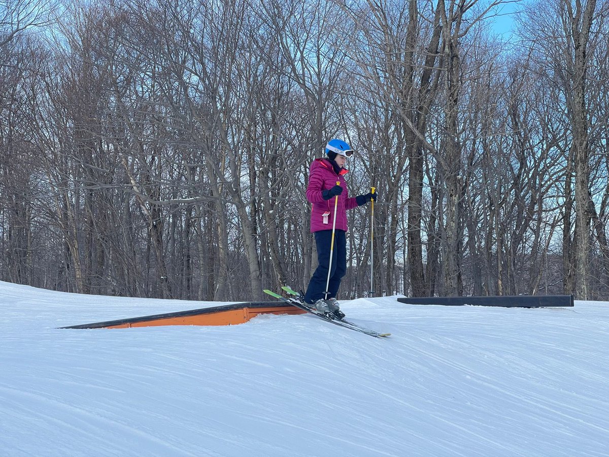 BISWashington's tweet photo. Enjoying our last day of skiing! β·οΈ
#visionsineducation #BISW #NAE https://t.co/SEH7uCyJo7