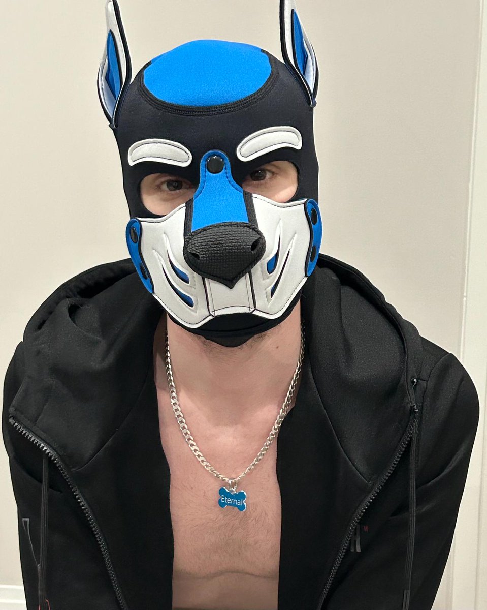 Eternal's True Colours: Happy New Hood Day 💙🤍

Thank you, <a href="/MrSLeather/">Mr-S-Leather</a>
