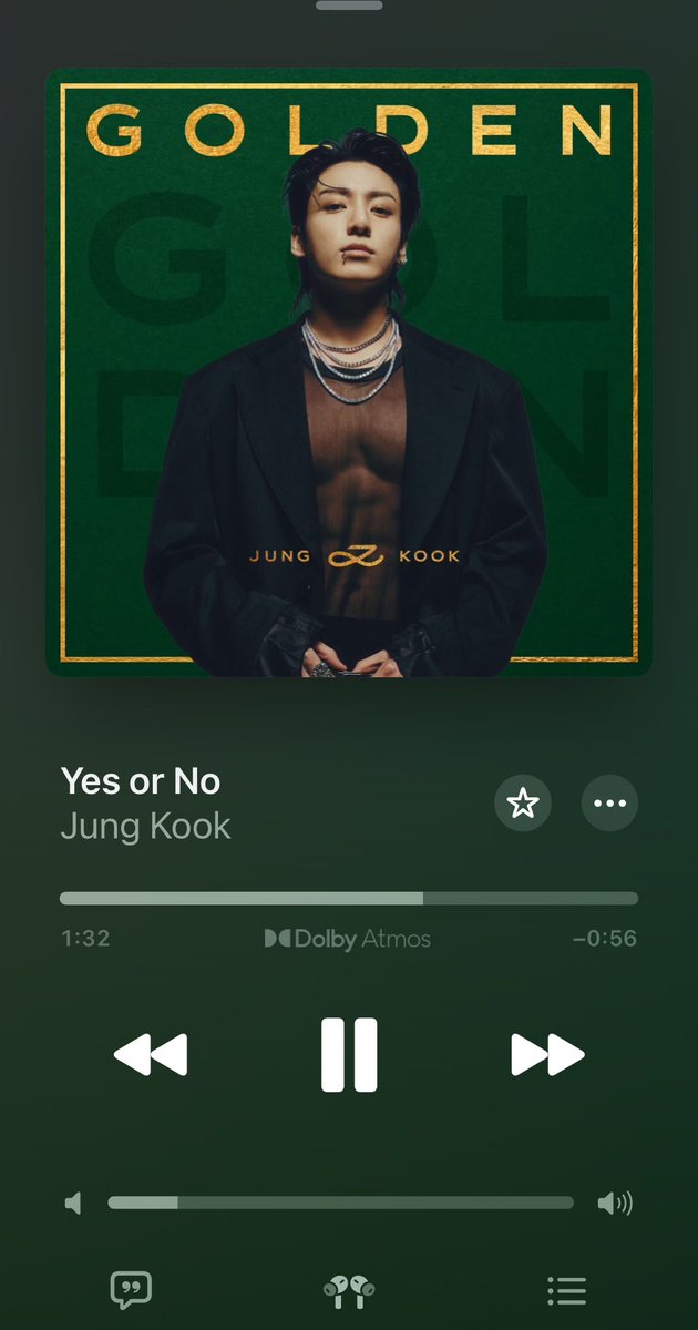 yellowinter3's tweet photo. Dropped off kid2 for hockey game 2 hrs away from home. Found a library nearby with wifi. 🥰
Will get a little homework done w #Jungkook while I wait for the game to start. 💜

#GOLDEN_RECOMEBACK https://t.co/xGSdvEO5a4